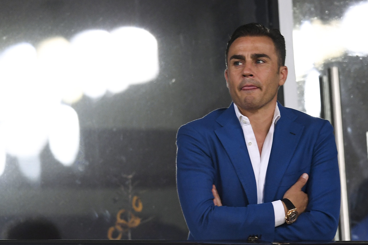 李建滨恒大租借申花,李建滨足协处罚标准