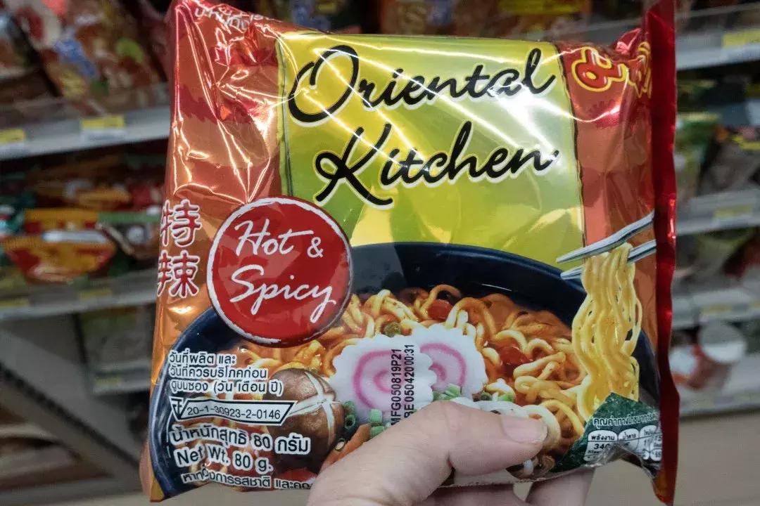 泰国711便利店隐藏饮料攻略,泰国711东西为啥那么多