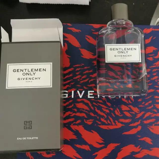 小哥哥的香水,纪梵希绅士香水木质花香东方调