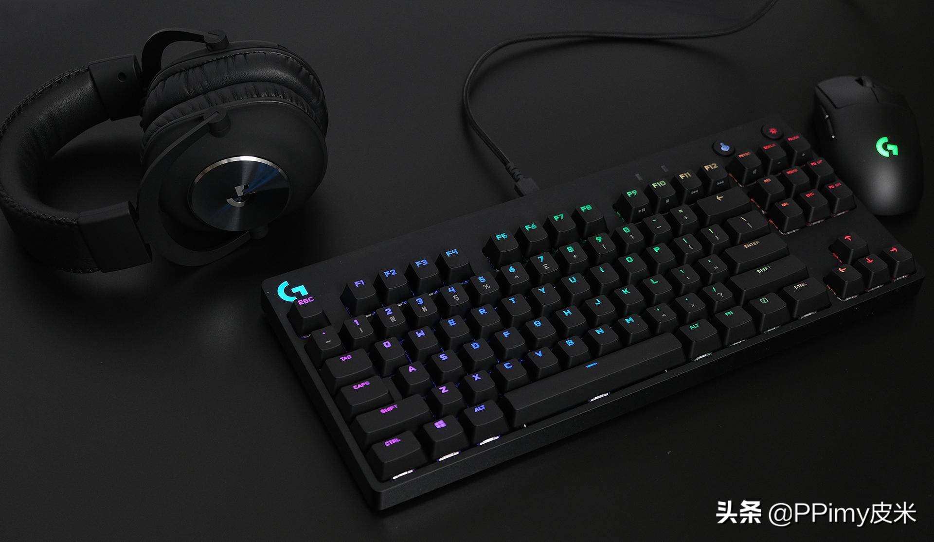 罗技全新方向盘g923开箱,罗技g923配啥座椅