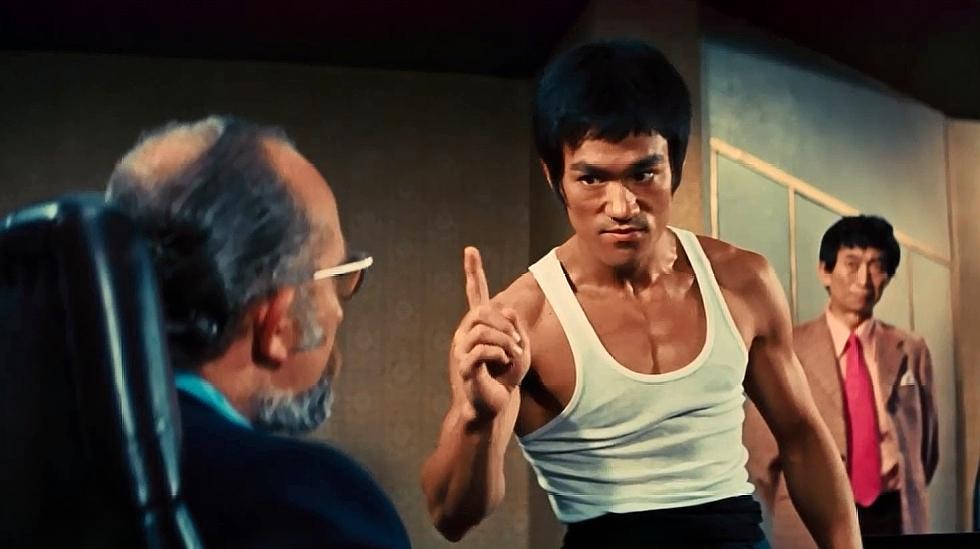 传奇巨星李小龙的死亡之谜,李小龙传奇死亡前兆