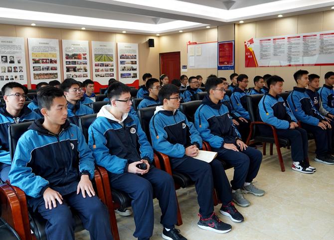 长郡高中清华北大人数,最牛高考班长郡中学