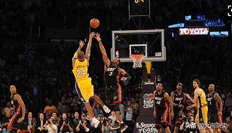 科比·布莱恩特:黑曼巴精神永垂不朽