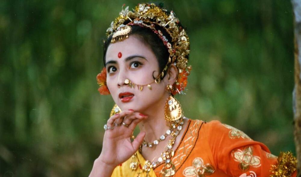 七位桃花眼女明星,带有桃花眼的女明星