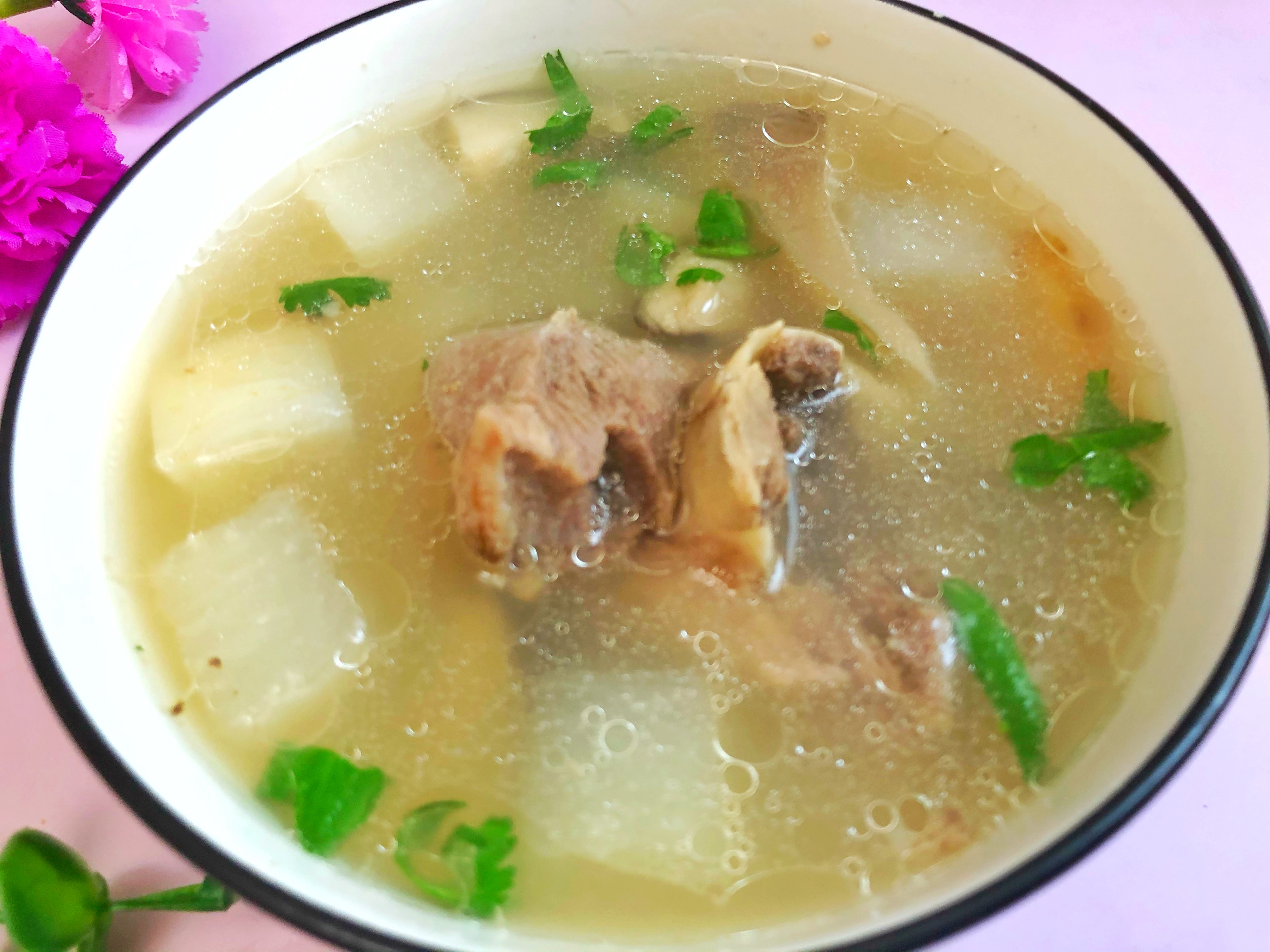 家庭熬骨头汤放什么调料,在家熬骨头汤