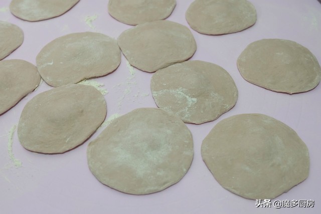 大包子的包子皮,妈妈蒸的大包子美味