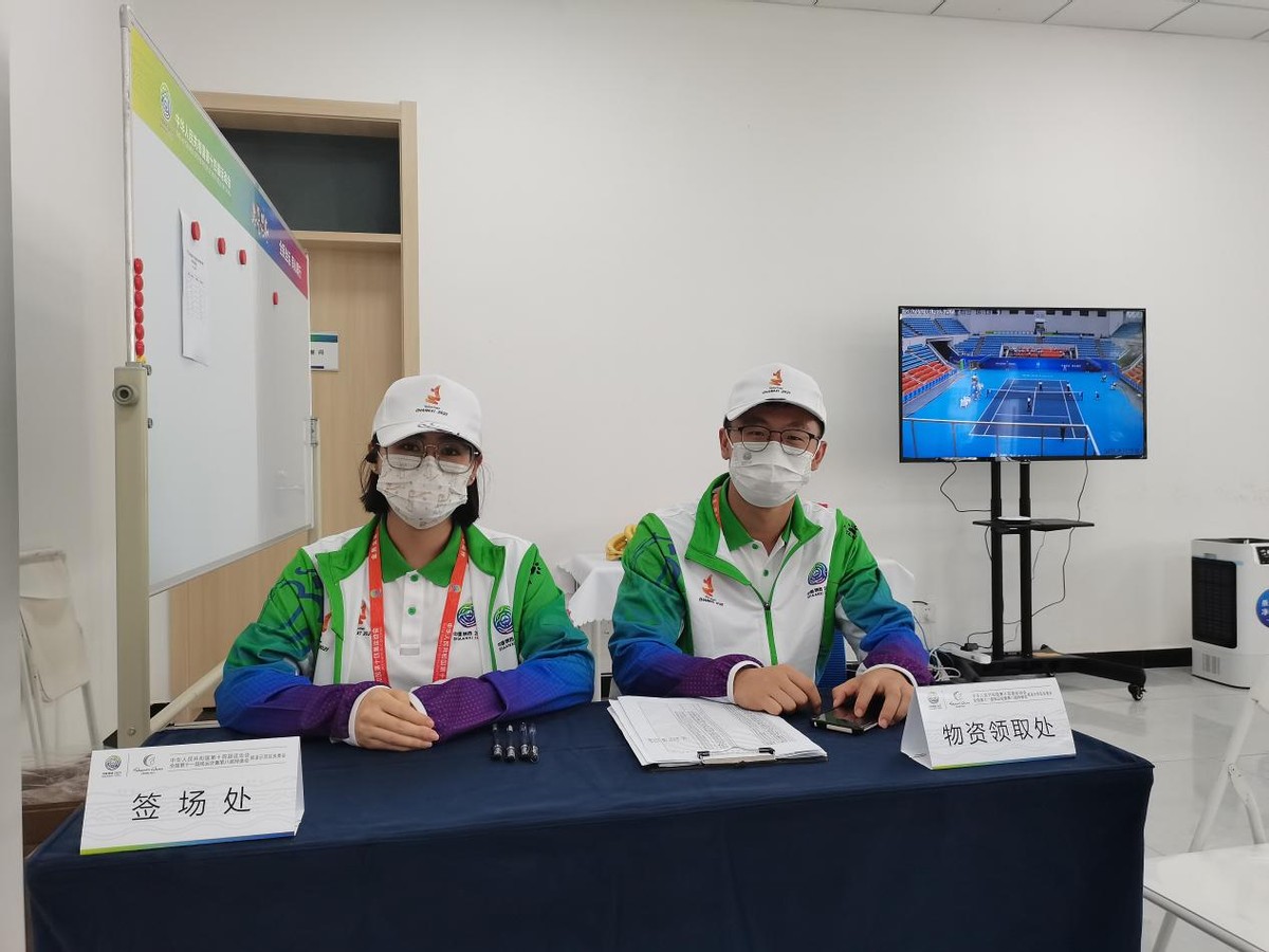 运动会精灵开幕式,运动会开幕式精灵