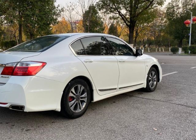 二手本田雅阁6万左右19年,本田雅阁1.5t高速动力体验