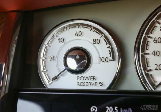 试驾劳斯莱斯曜影2020款,试驾劳斯莱斯幻影2022新款