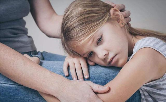 打完孩子自己心里很内疚怎么办,打完孩子又心疼又后悔怎么办