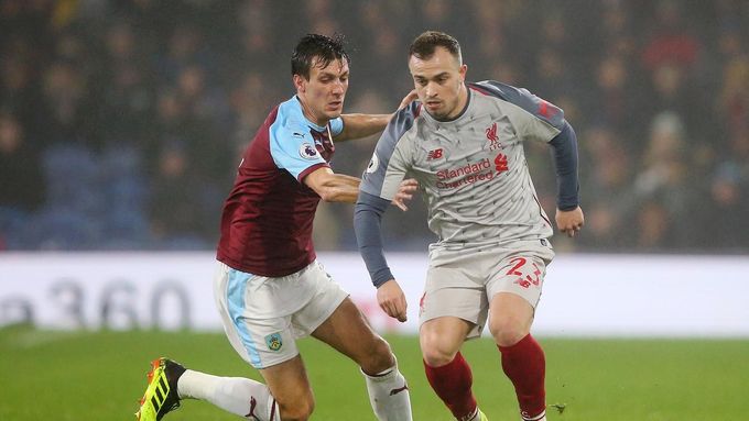 利物浦攻势组织杂乱无章,利物浦猛攻