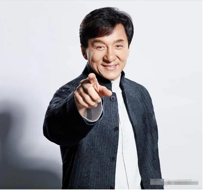 成龙为什么这么爱国？成龙的家国情怀，何以如此至诚至深？