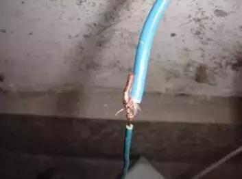 新手电工怎样学习水电,30年老电工接线这波操作才叫专业