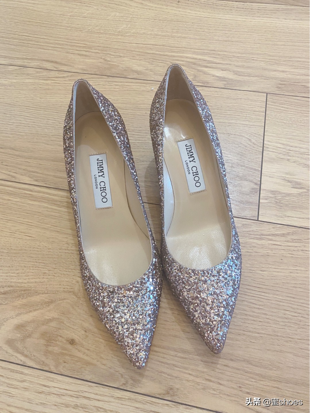 适合日常穿的高跟鞋推荐,第一次穿高跟鞋怎么选稳的高跟鞋