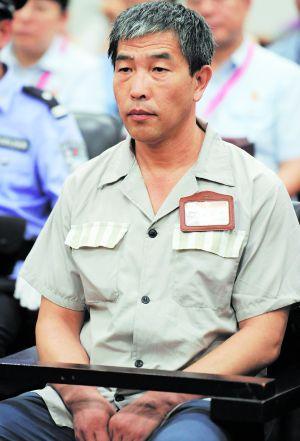 陆俊从金哨变为黑哨的原因,陆俊世界杯裁判