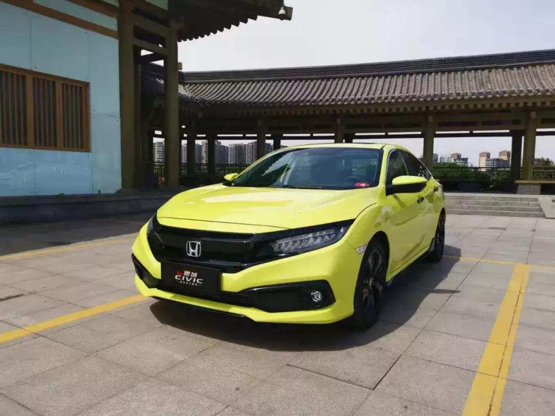 叔情丨临近的三十而立,思域与年轻人最后的倔强