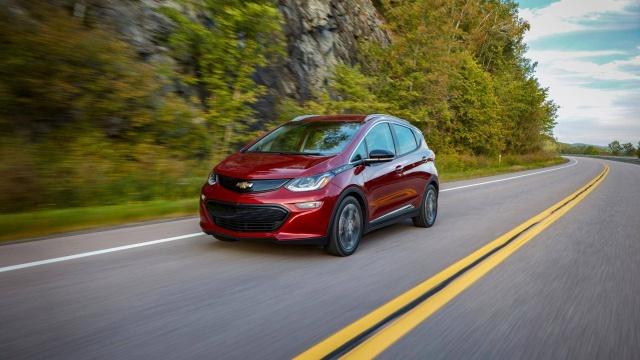 汽车界的“博尔特”，短小两厢，开起来却让人想起高尔夫GTI