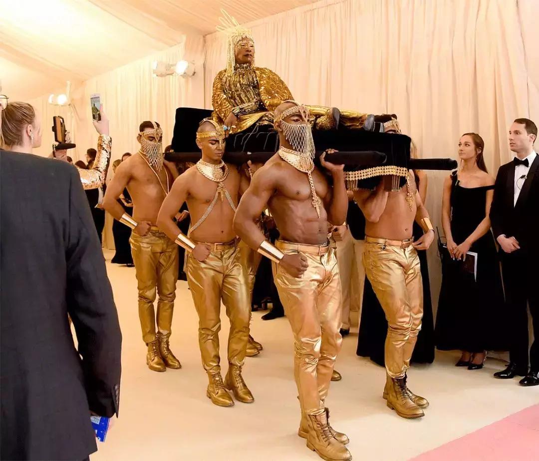 MetGala｜他们都在骗你，今年时尚奥斯卡的主题，是中国古代神话