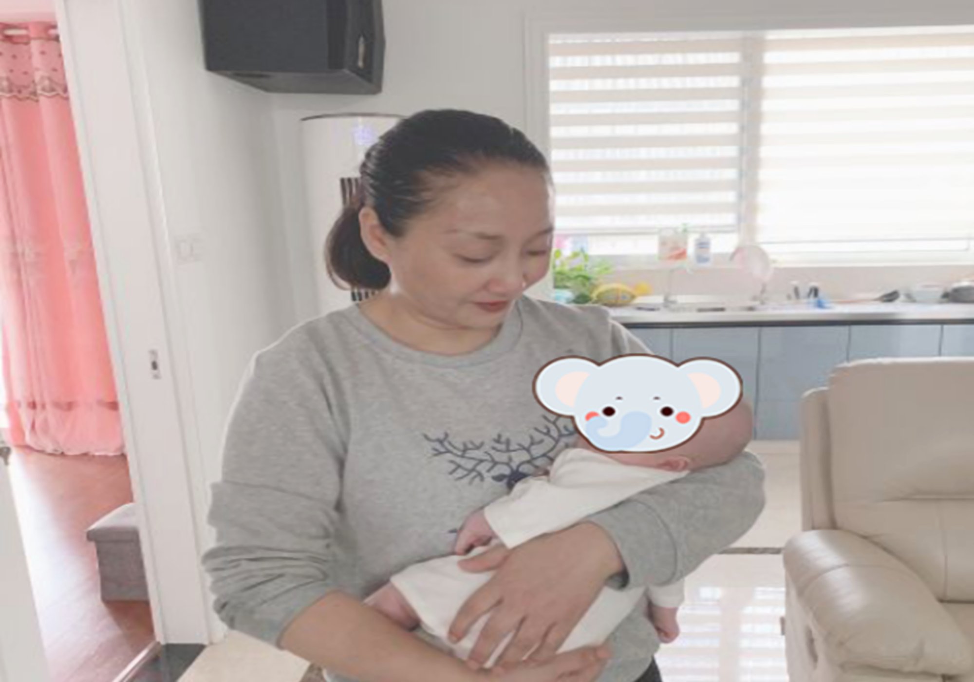 宝宝总是迷糊时候喝奶怎么办,为什么宝宝会喝迷糊奶