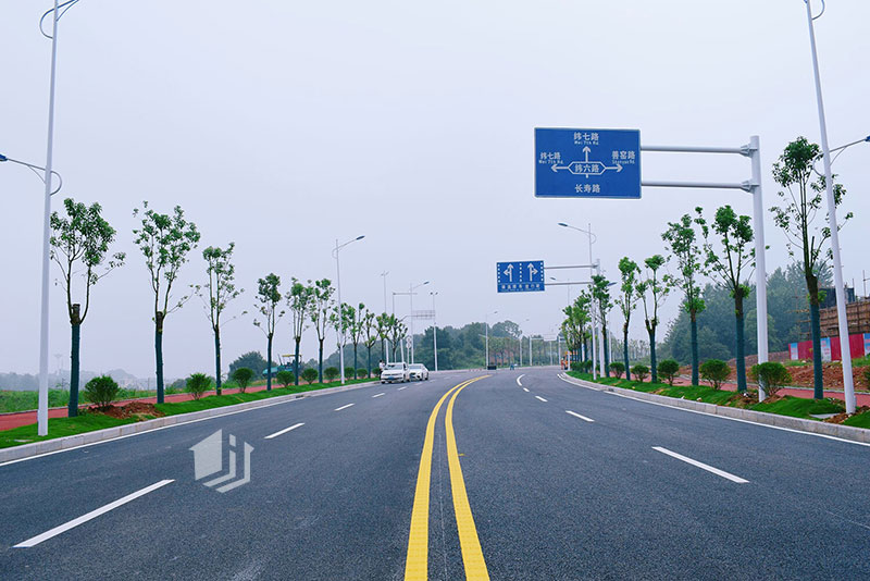 临空经济区内，长寿湖旁，见证海航通航空港城一期“城”长