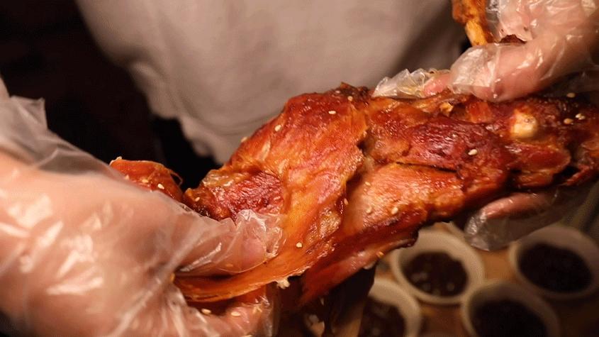 木屋烧烤夏季也有烤全羊吗,木屋烧烤的烤全羊