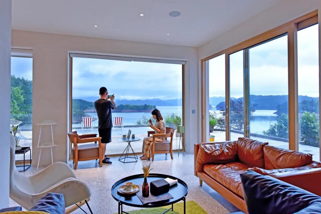 真正一线湖景！千岛湖这家“颜值杀”民宿自带一个超强属性