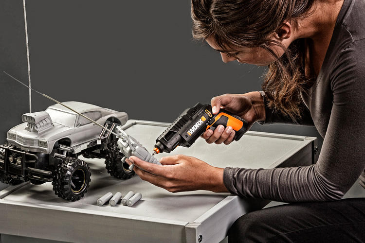 家里没有适合螺丝刀怎么拆解,家居安装电动螺丝刀推荐