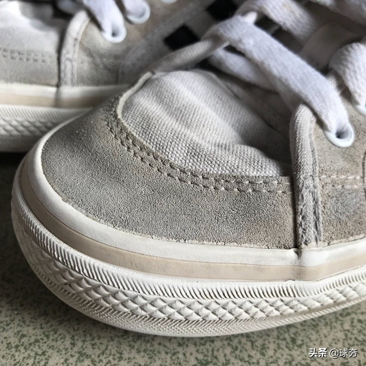 三叶草自粘款推荐,三叶草新款穿搭