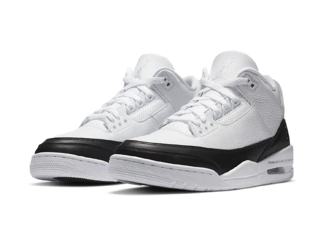 每周联名X讯|穿上马里奥篮球鞋,顶砖时的跳跃都更加有力