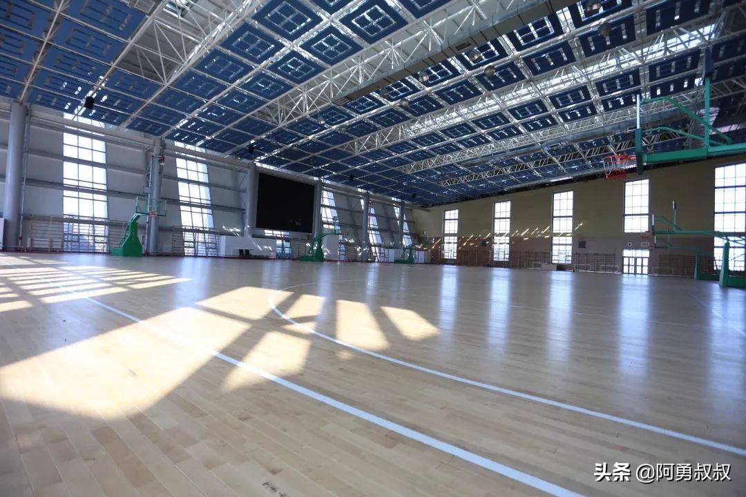 乌鲁木齐市第一职业高级中学,乌鲁木齐市第一中学官网