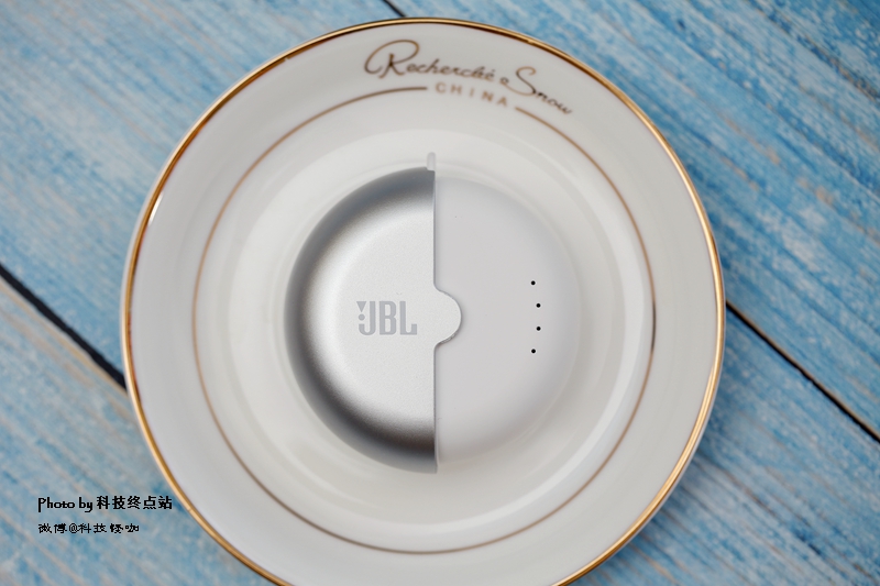 太空舱高音质蓝牙耳机,太空舱便携耳机