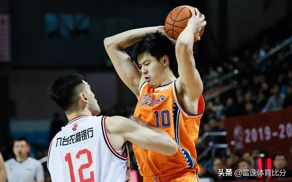 周琦cba生涯总篮板,只手遮天球场片段