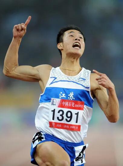 100米短跑比赛视频苏炳添全运会,全锦赛男子百米决赛苏炳添采访