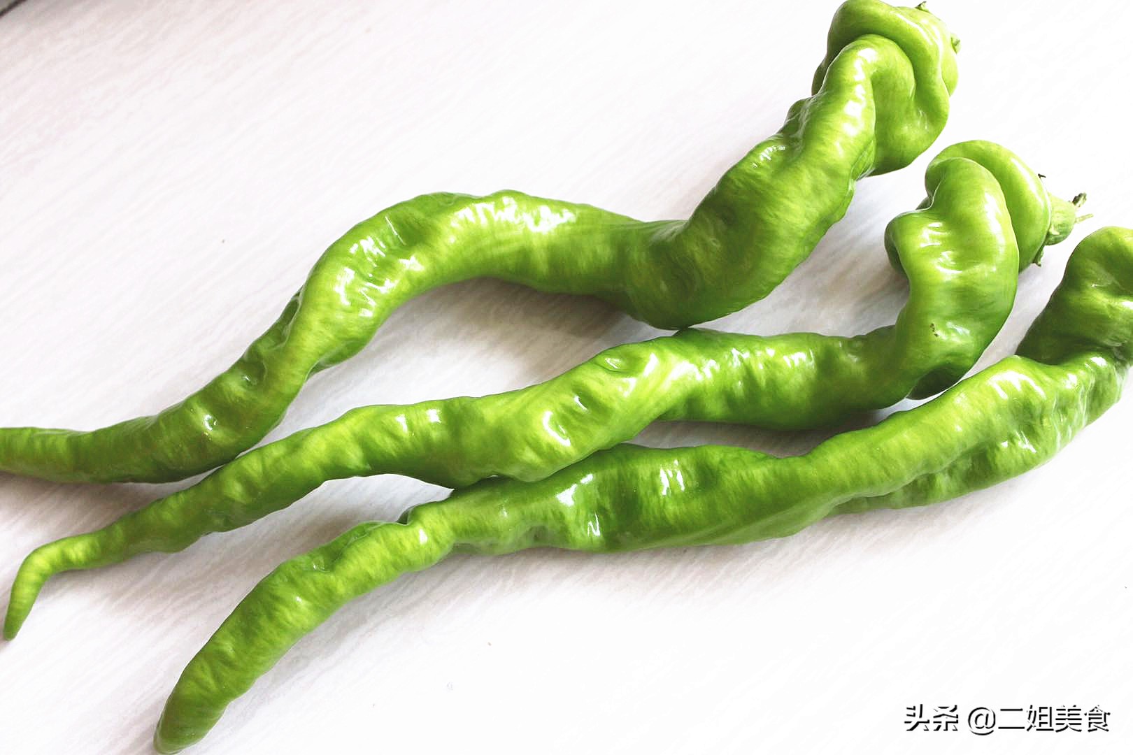 买青椒辣的还是不辣的,买尖椒怎样判定辣与不辣