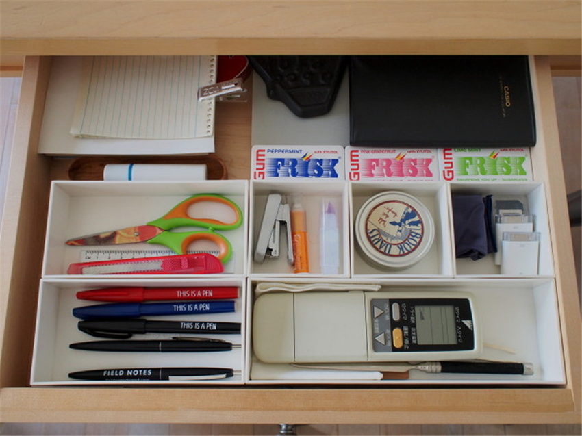 抽屉总是乱七八糟怎么收拾,抽屉下杂乱的东西怎么收纳