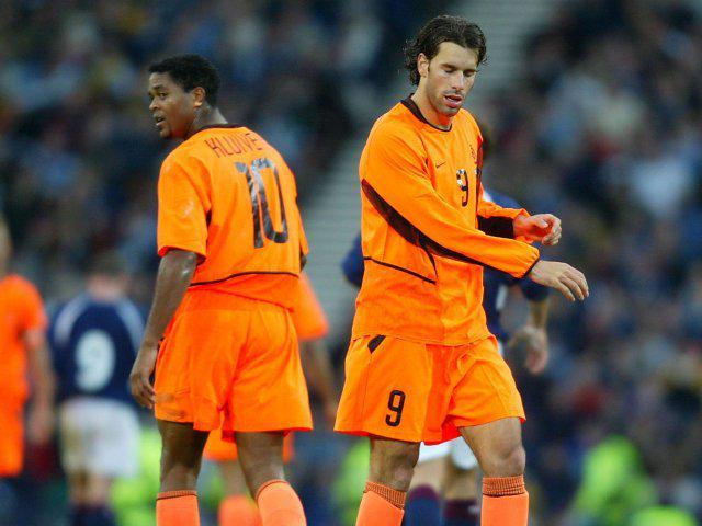 19岁c罗对决巅峰亨利,和c罗发生冲突的英超球员