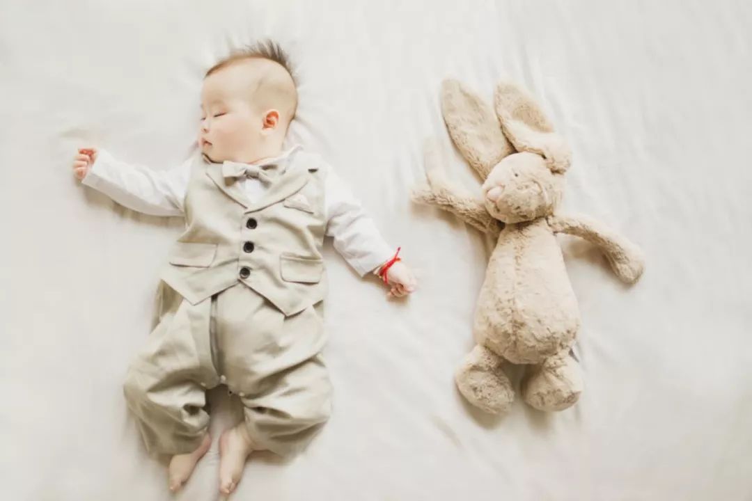 儿童股骨头扁平怎么治,孩子股骨头坏死