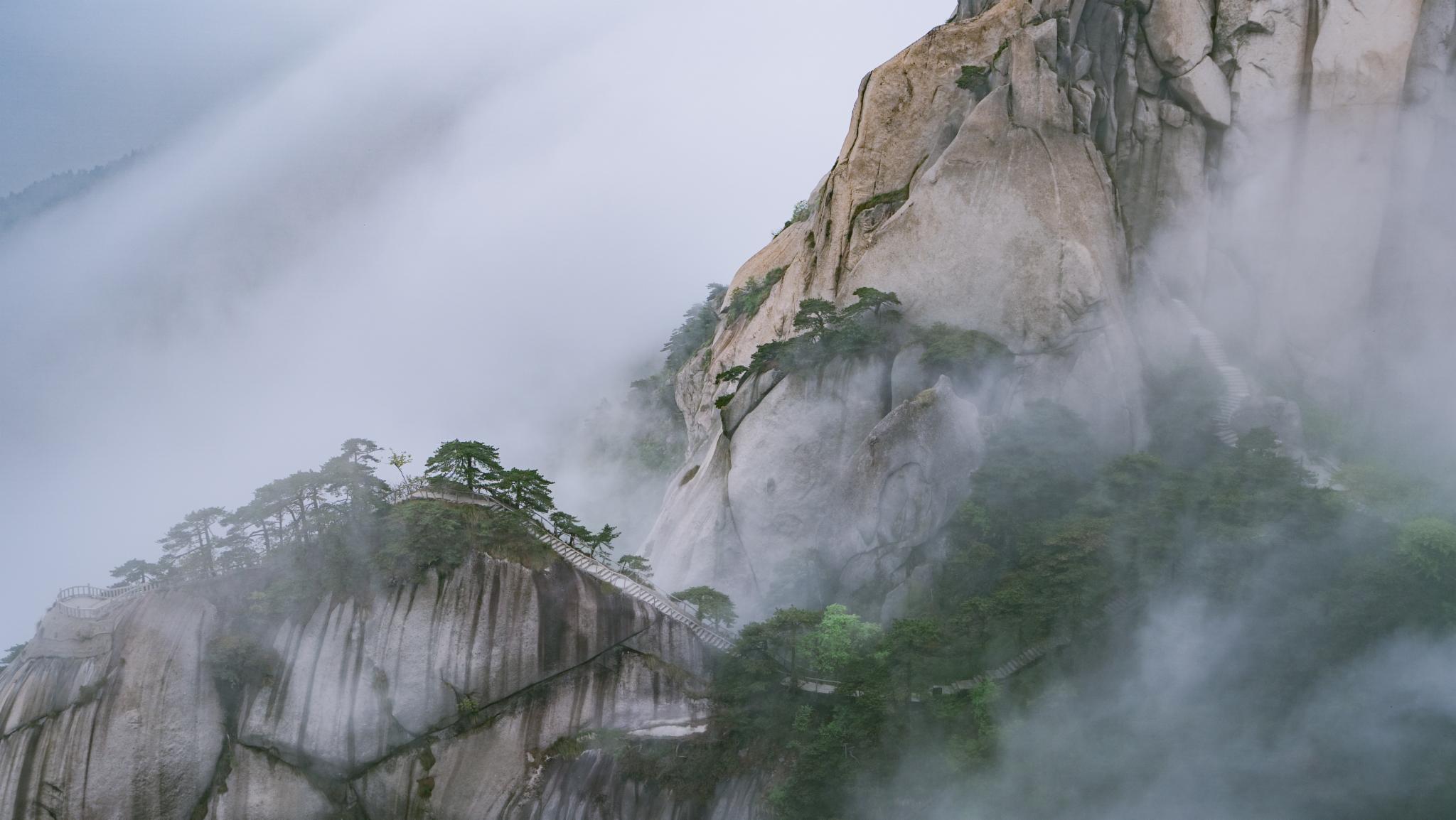 安徽天柱山有哪些好玩的景点推荐,安徽天柱山附近还有什么山