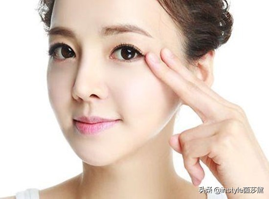 一招教你解决眼部干纹细纹,眼部细纹干纹怎么去除视频教程
