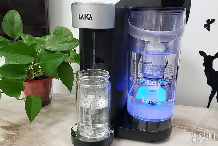 莱卡净饮机和净水器的区别,莱卡直饮滤水壶加热一体机