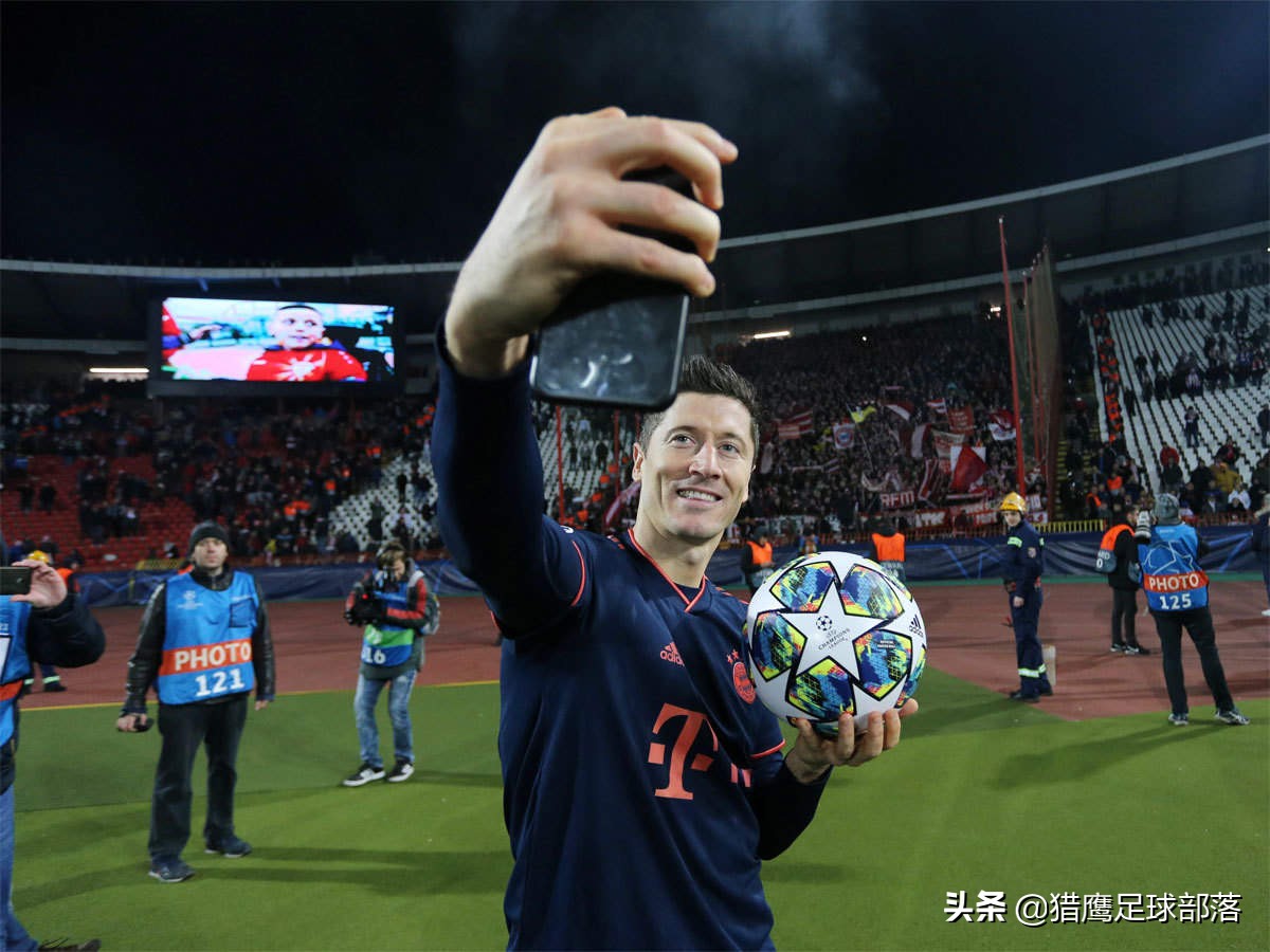 欧冠疯狂0-6！拜仁锋霸爆发：14分钟4球，甩最强00后3球，比肩C罗