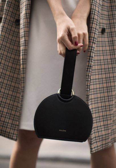 适合秋冬背的小众品牌包,又轻又实用的大牌包