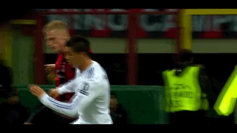 球王也假摔？盘点C罗假摔