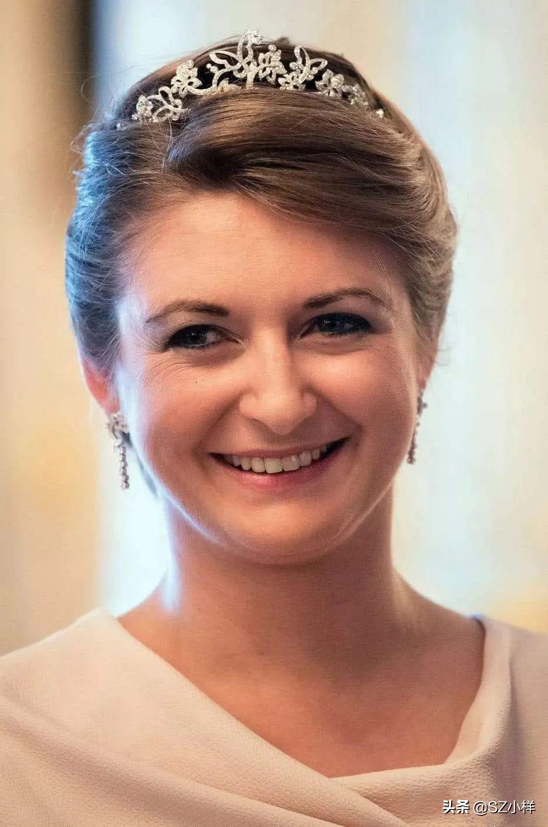 卢森堡大公王冠,卢森堡王室王冠和珠宝