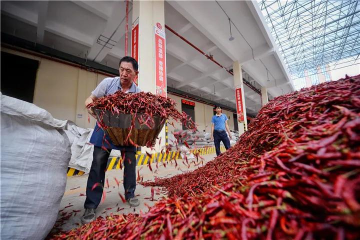 西南大吃省里的嗦粉冠军，这座吃货宜居城市值得关注