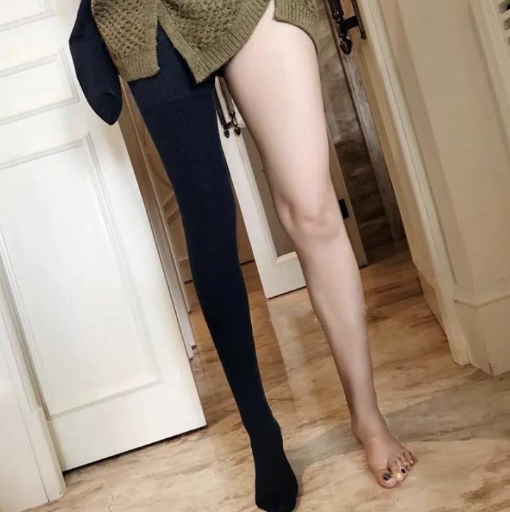 小腿粗穿鲨鱼裤搭配长袜好看吗,鲨鱼裤显腿粗怎么办