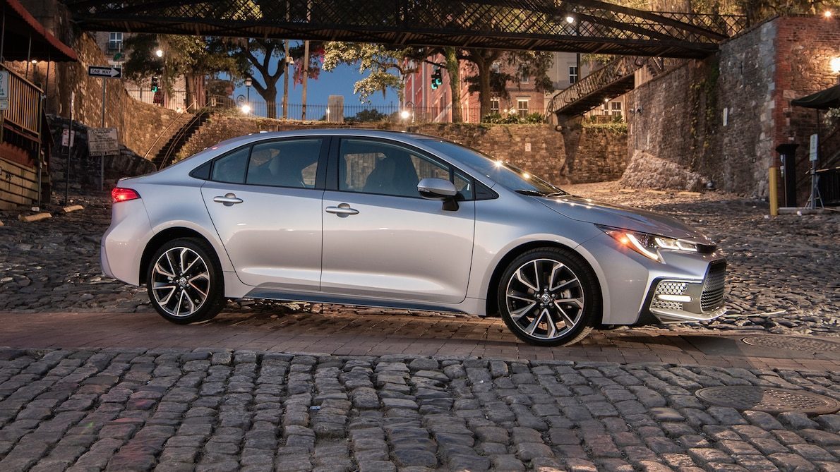 丰田卡罗拉双擎试驾感受,丰田卡罗拉试驾车内感受