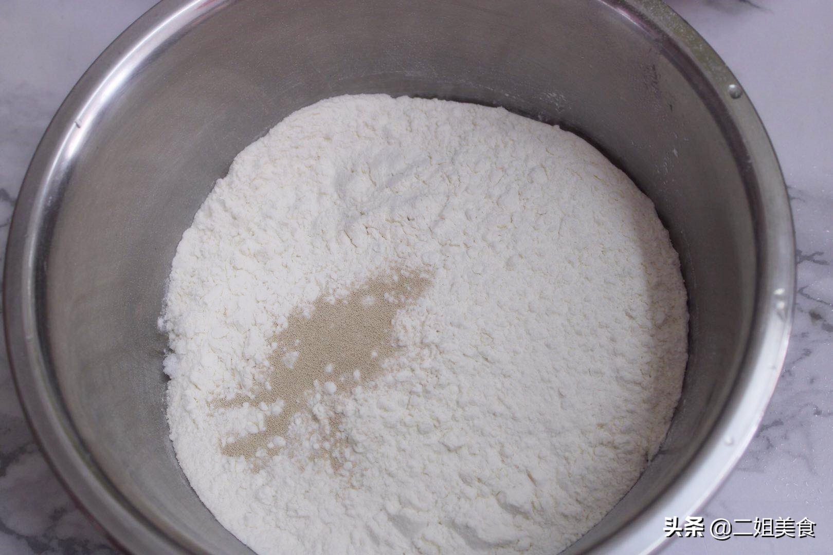 豆角肉包子的包法和发面全过程,做豆角包子豆角需要用水焯一下吗