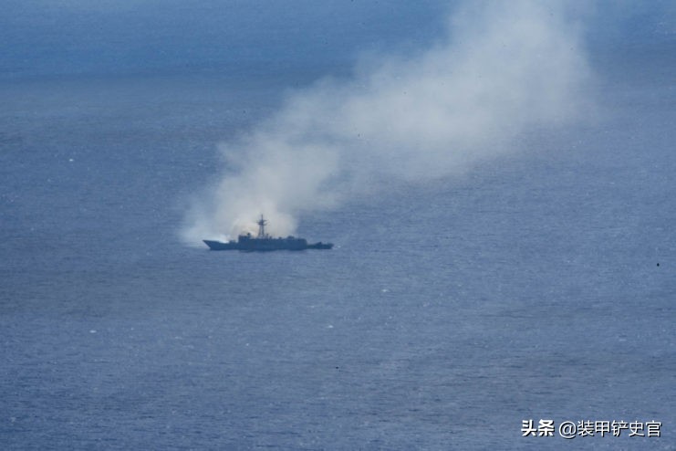 美军佩里级导弹护卫舰,美军演习击沉小鹰号