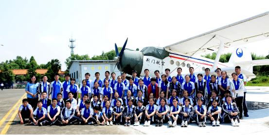 斯人若彩虹遇上方知有出处,斯人若彩虹遇上方知有出自哪里